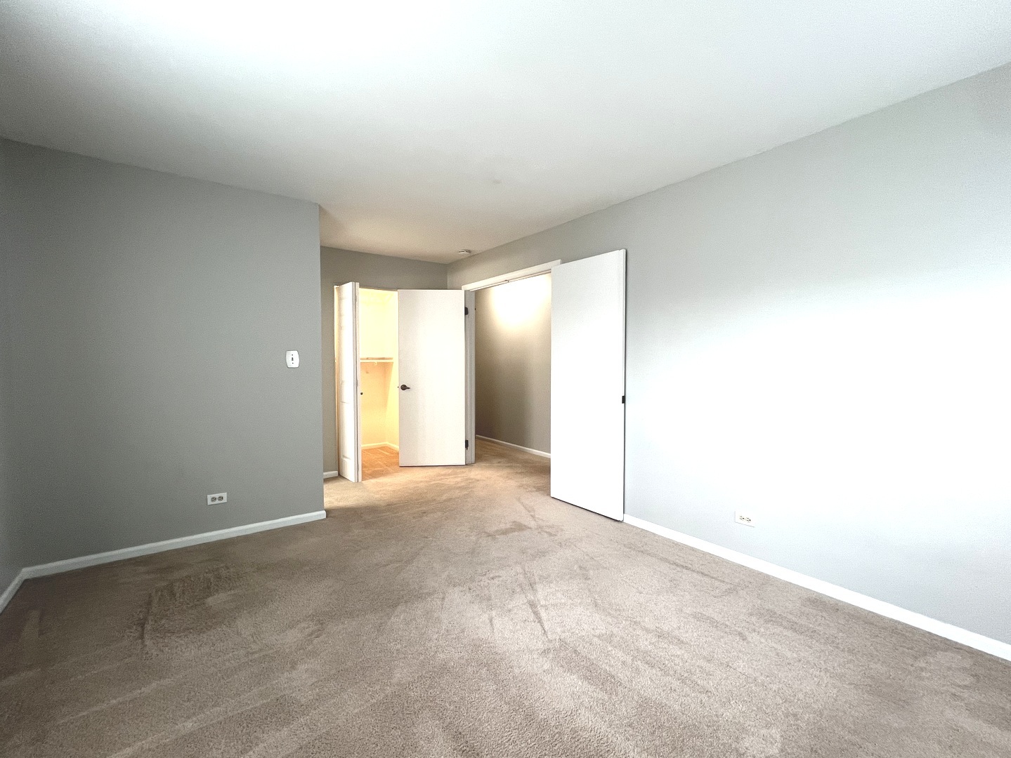 1669 Cape Breton Court, Hoffman Estates, IL 60192