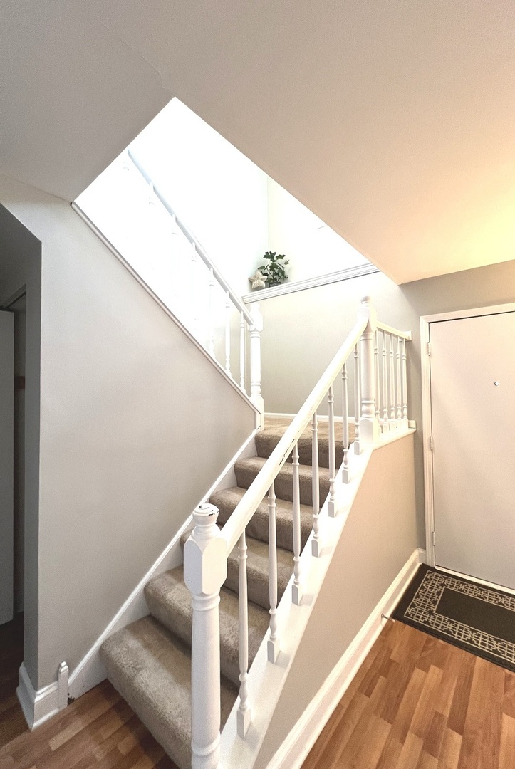 1669 Cape Breton Court, Hoffman Estates, IL 60192