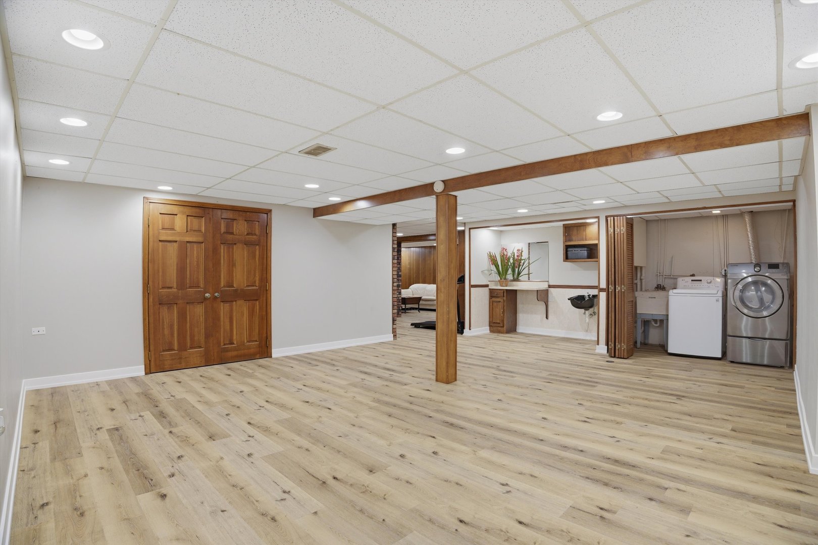 25 Devonshire Circle, Elgin, IL 60123