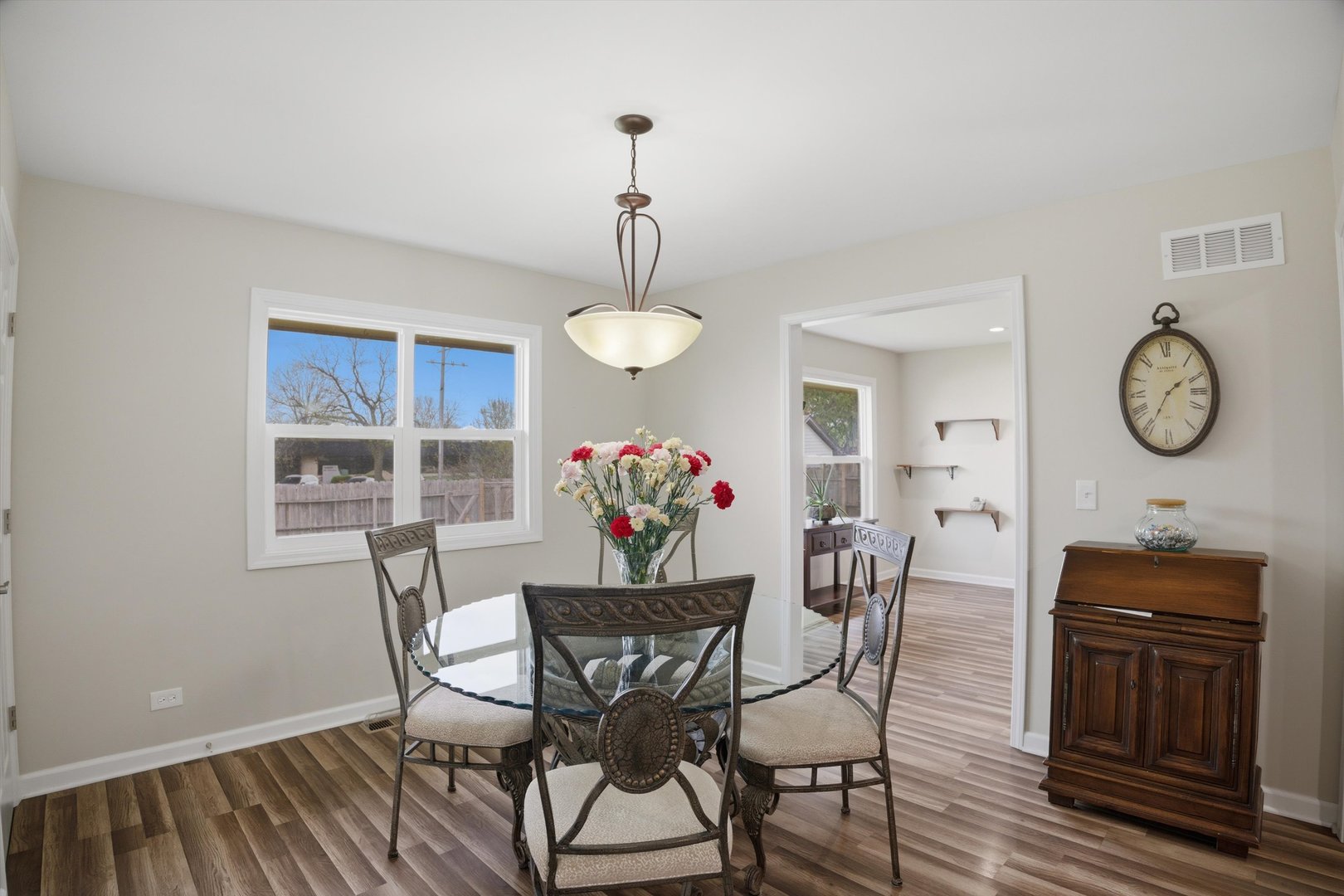 25 Devonshire Circle, Elgin, IL 60123