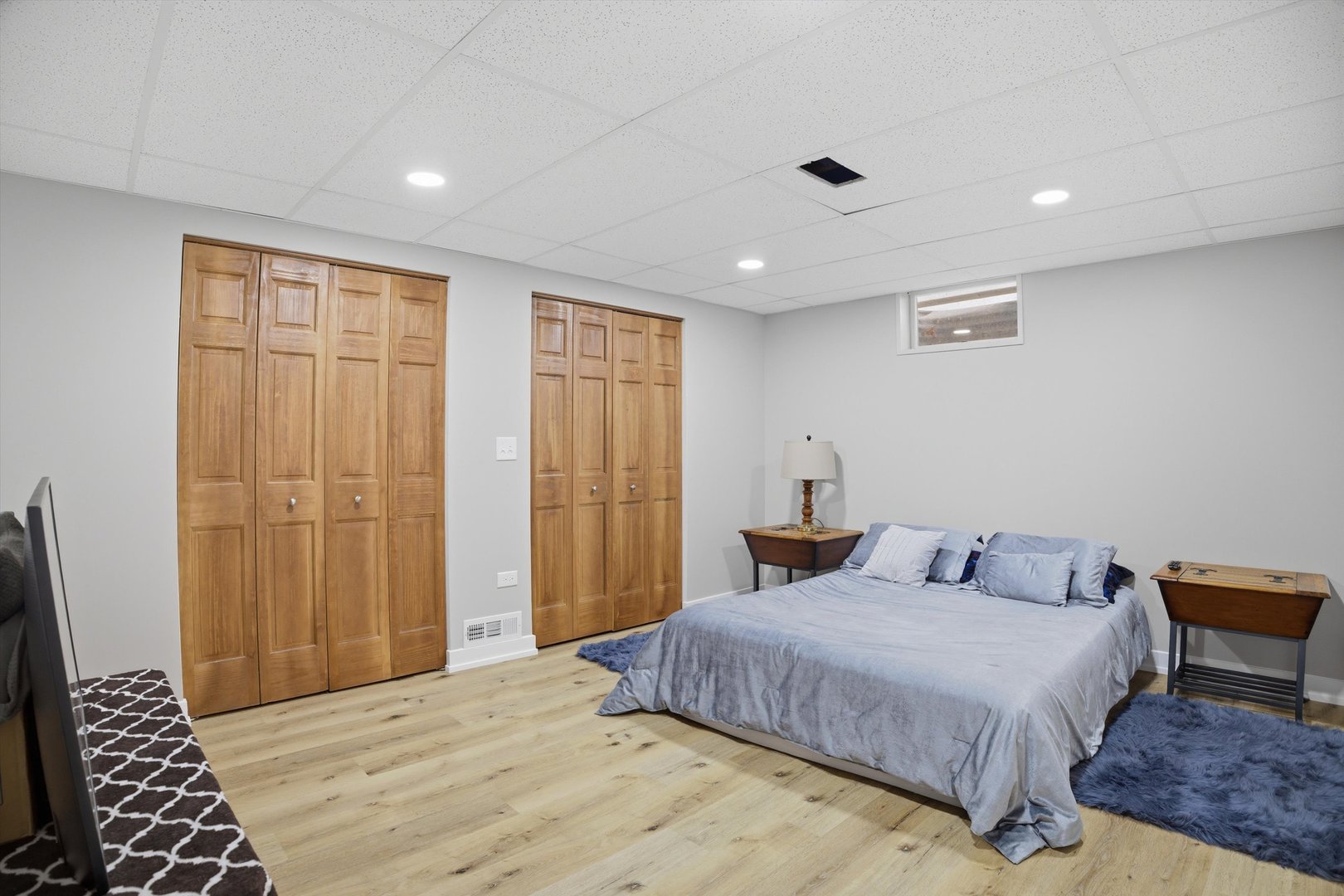 25 Devonshire Circle, Elgin, IL 60123