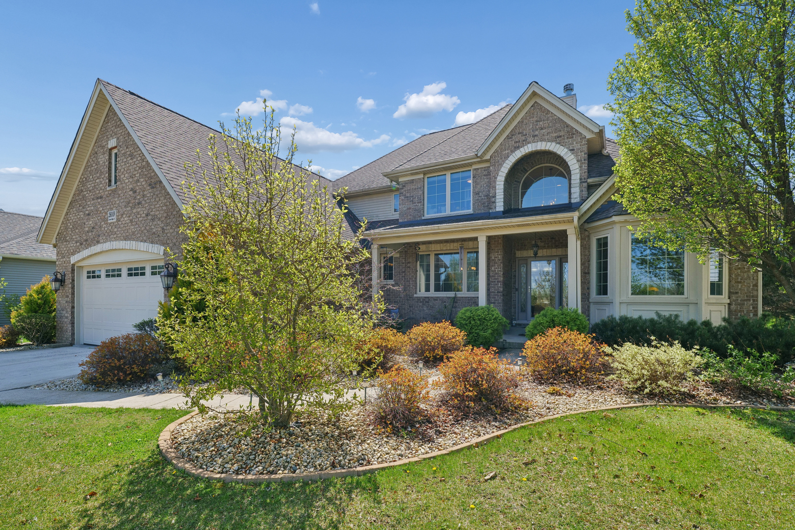 26009 W Stewart Ridge Drive, Plainfield, IL 60585