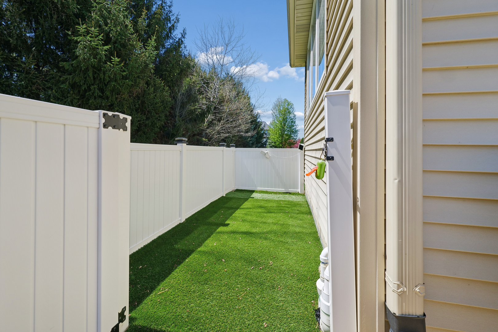 26009 W Stewart Ridge Drive, Plainfield, IL 60585