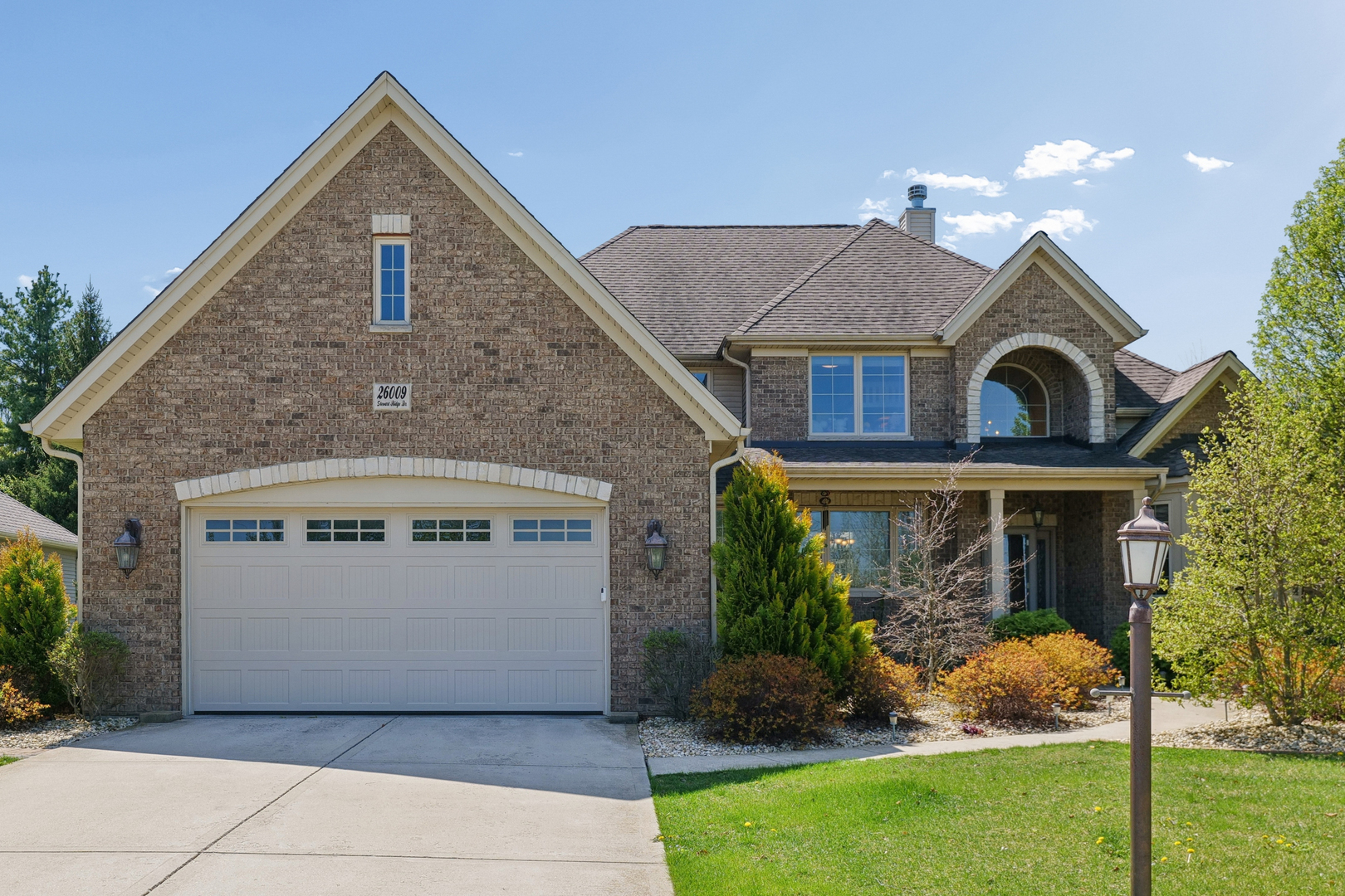 26009 W Stewart Ridge Drive, Plainfield, IL 60585