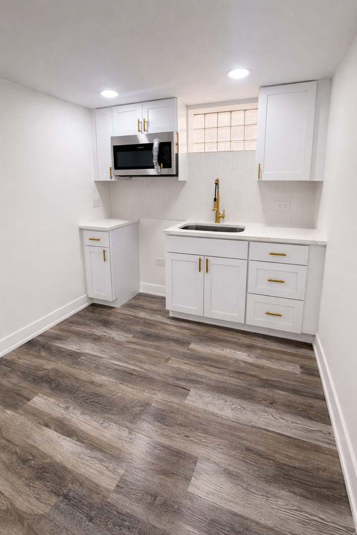 4540 S Leclaire Avenue, Chicago, IL 60638