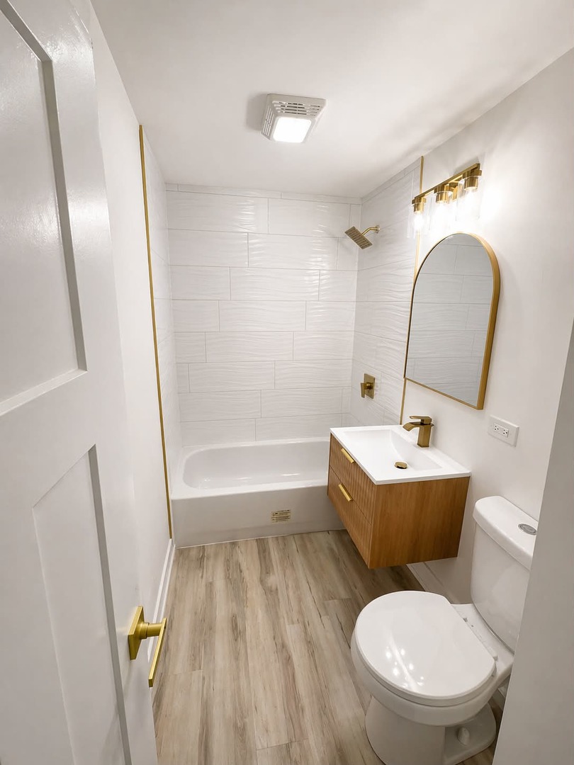 4540 S Leclaire Avenue, Chicago, IL 60638