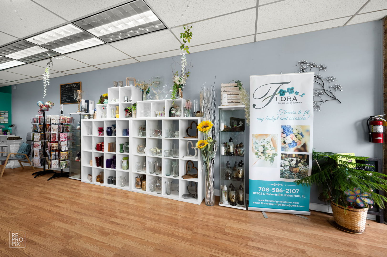 10502 S Roberts Road, Palos Hills, IL 60465