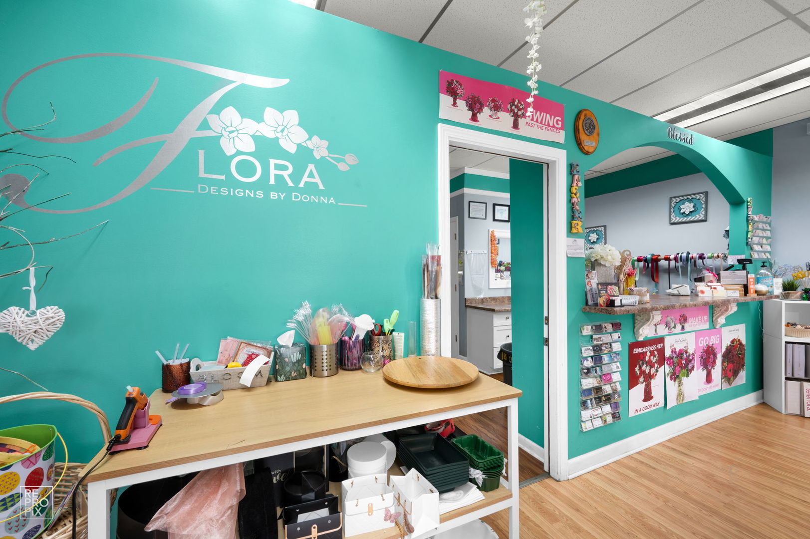 10502 S Roberts Road, Palos Hills, IL 60465