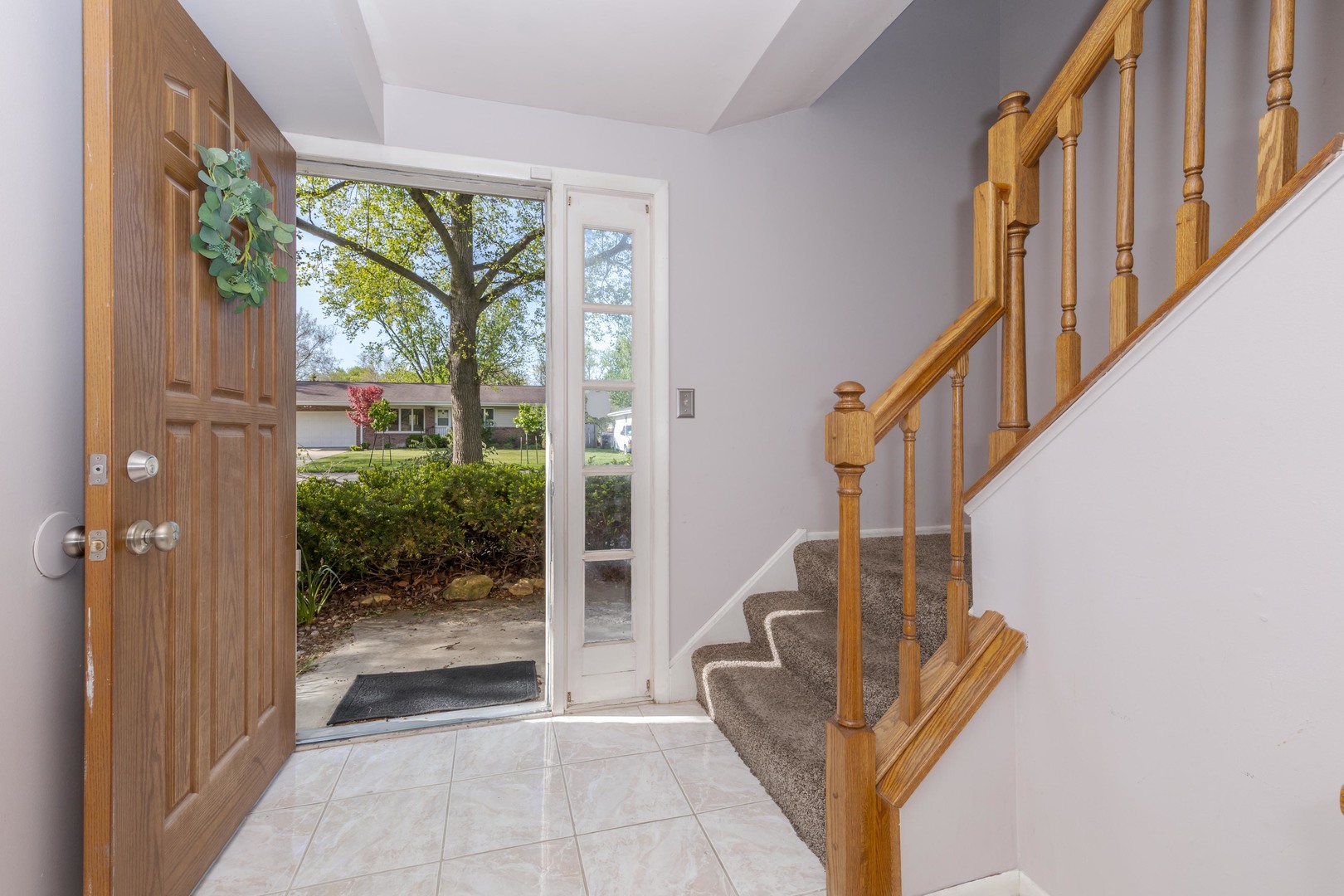 316 Garfield Drive, Bloomington, IL 61701