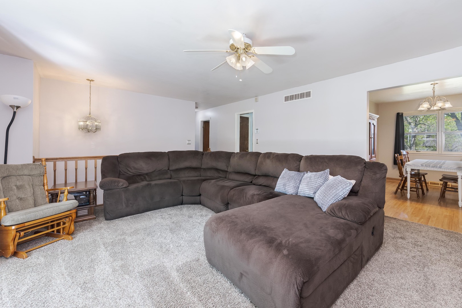 316 Garfield Drive, Bloomington, IL 61701