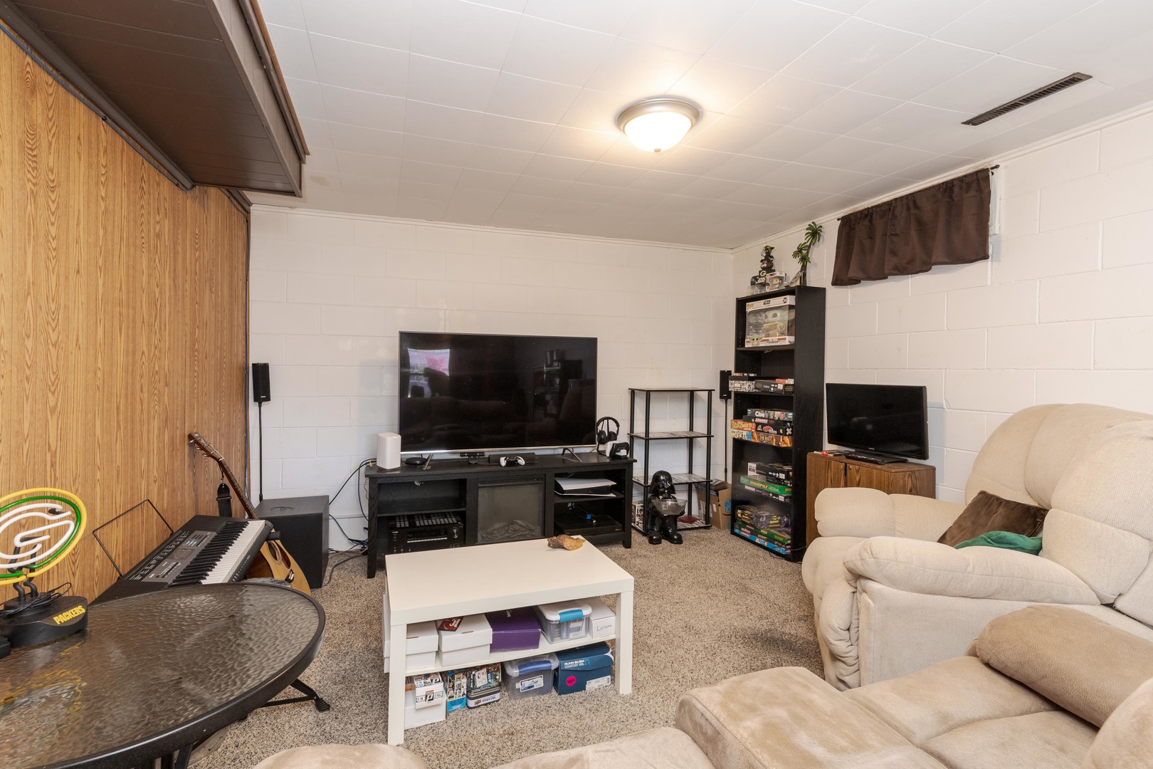 316 Garfield Drive, Bloomington, IL 61701