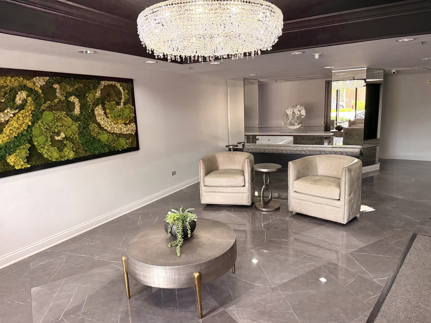 1 Bloomingdale Place #103, Bloomingdale, IL 60108