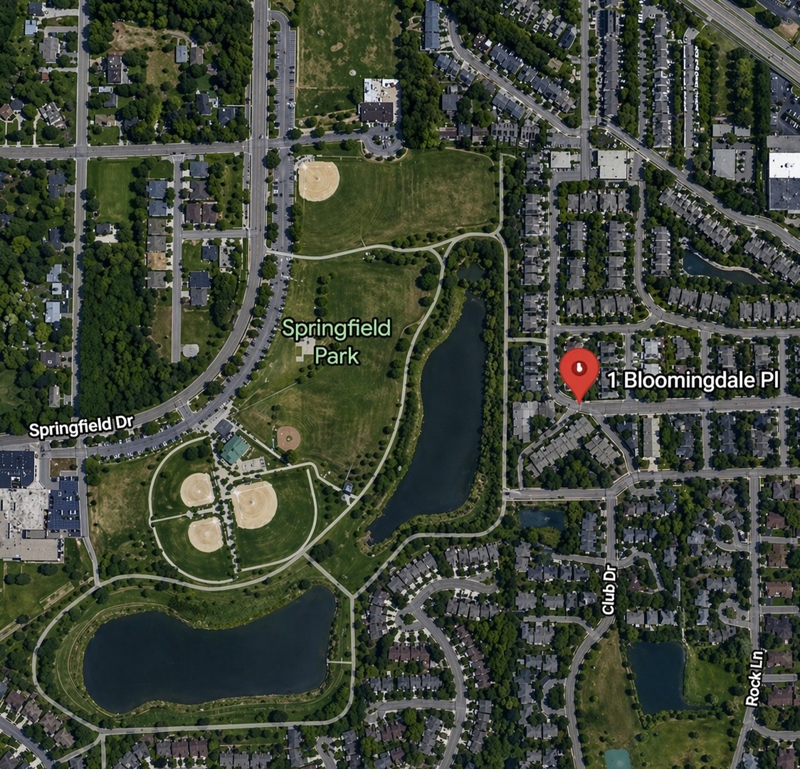 1 Bloomingdale Place #103, Bloomingdale, IL 60108