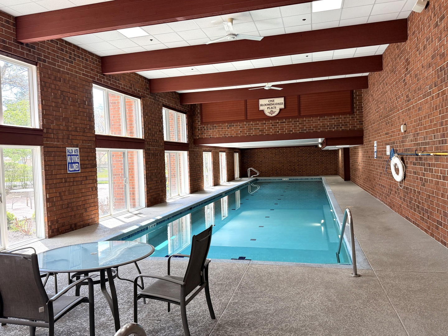 1 Bloomingdale Place #103, Bloomingdale, IL 60108