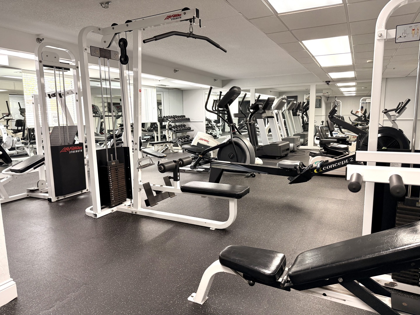 1 Bloomingdale Place #103, Bloomingdale, IL 60108