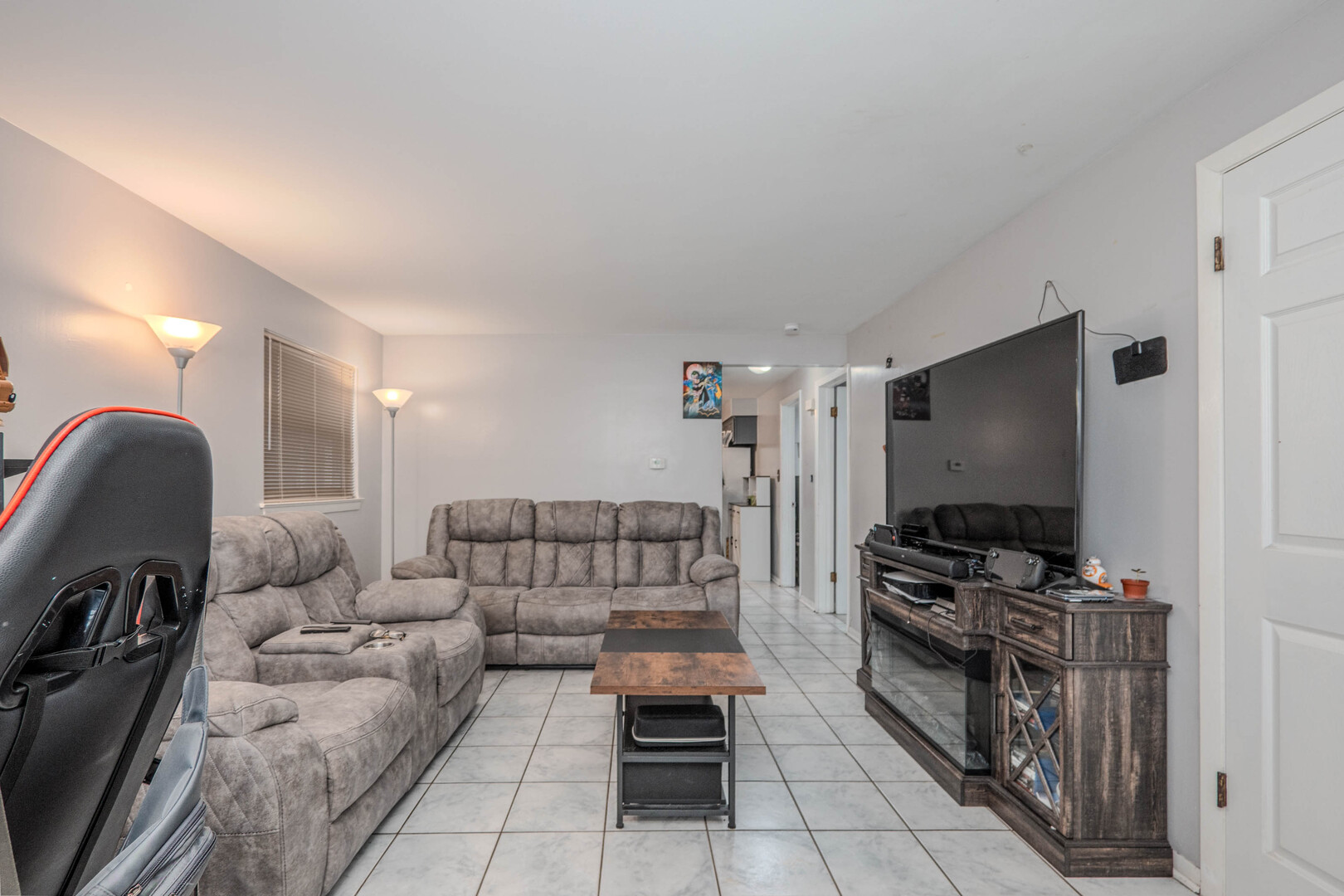 2702 N 74th Avenue, Elmwood Park, IL 60707