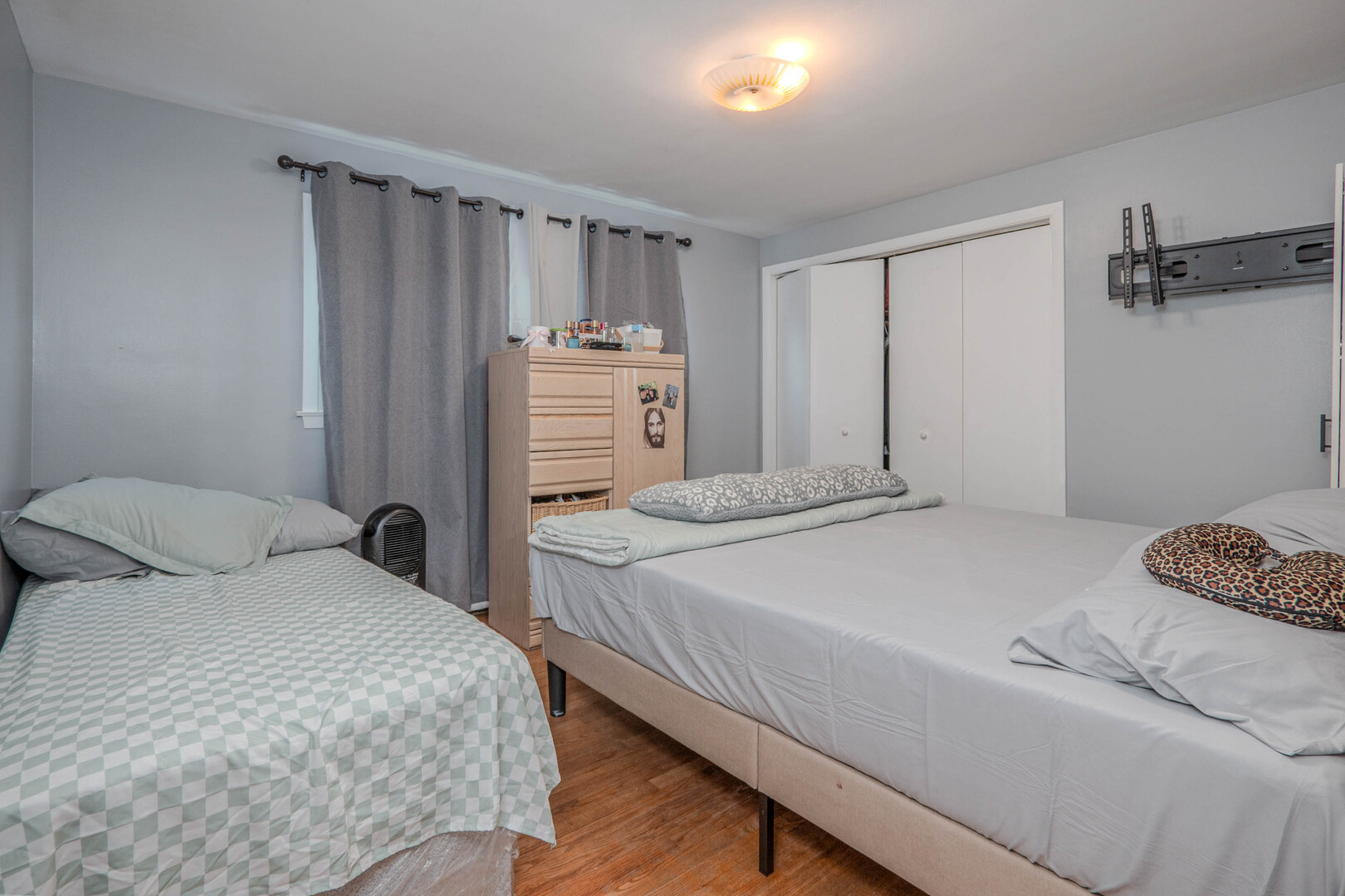 2702 N 74th Avenue, Elmwood Park, IL 60707