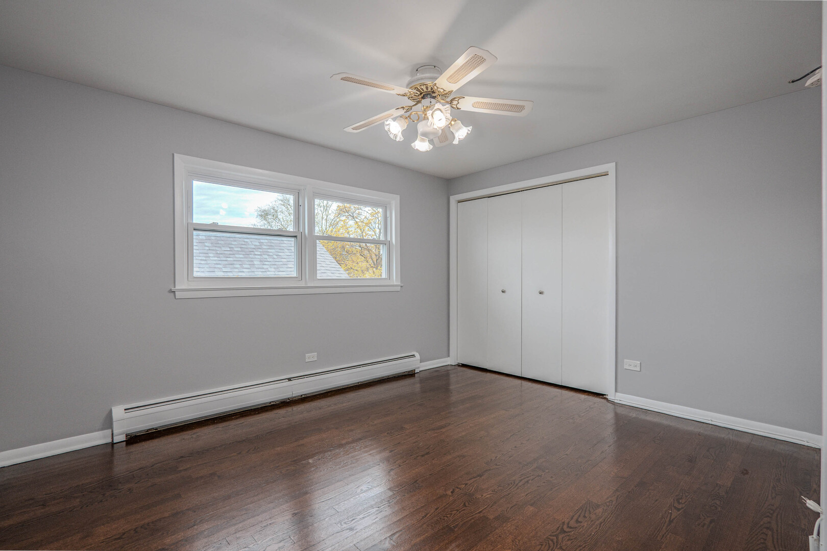 2702 N 74th Avenue, Elmwood Park, IL 60707