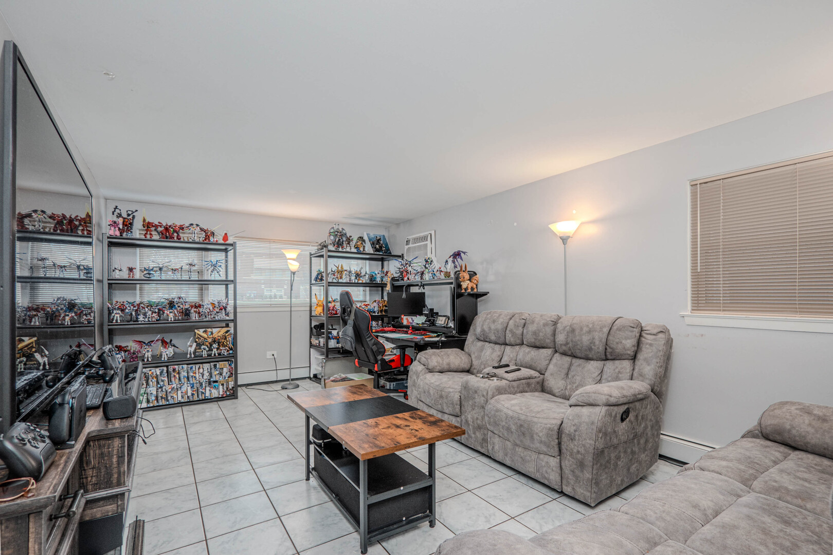 2702 N 74th Avenue, Elmwood Park, IL 60707