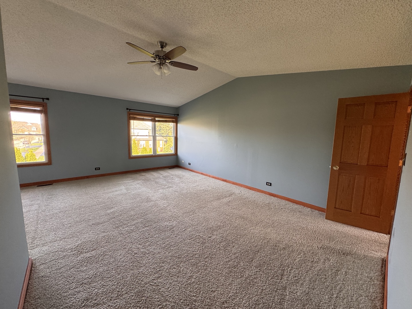 1661 ESTATE Circle #1661, Naperville, IL 60565