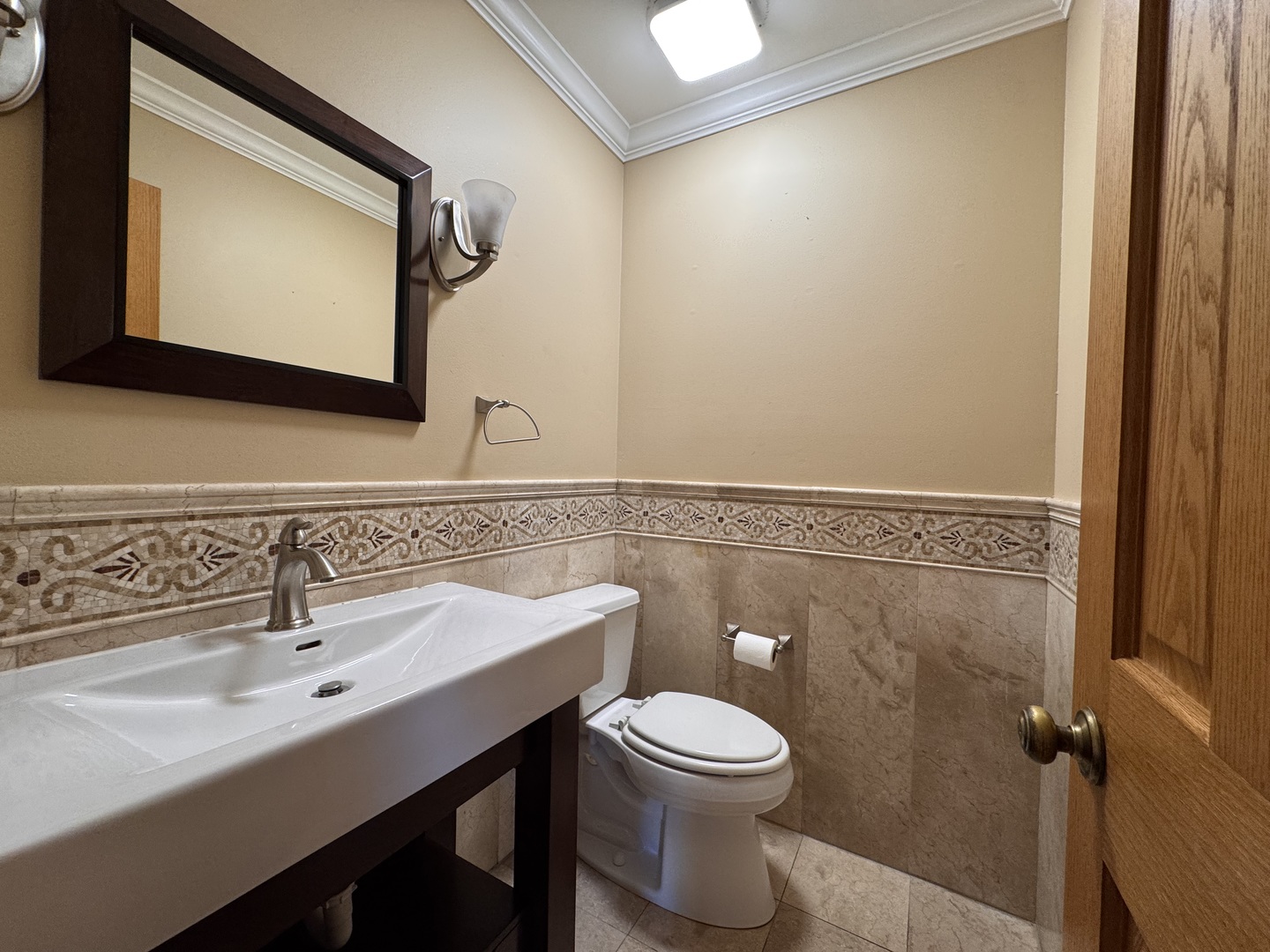 1661 ESTATE Circle #1661, Naperville, IL 60565