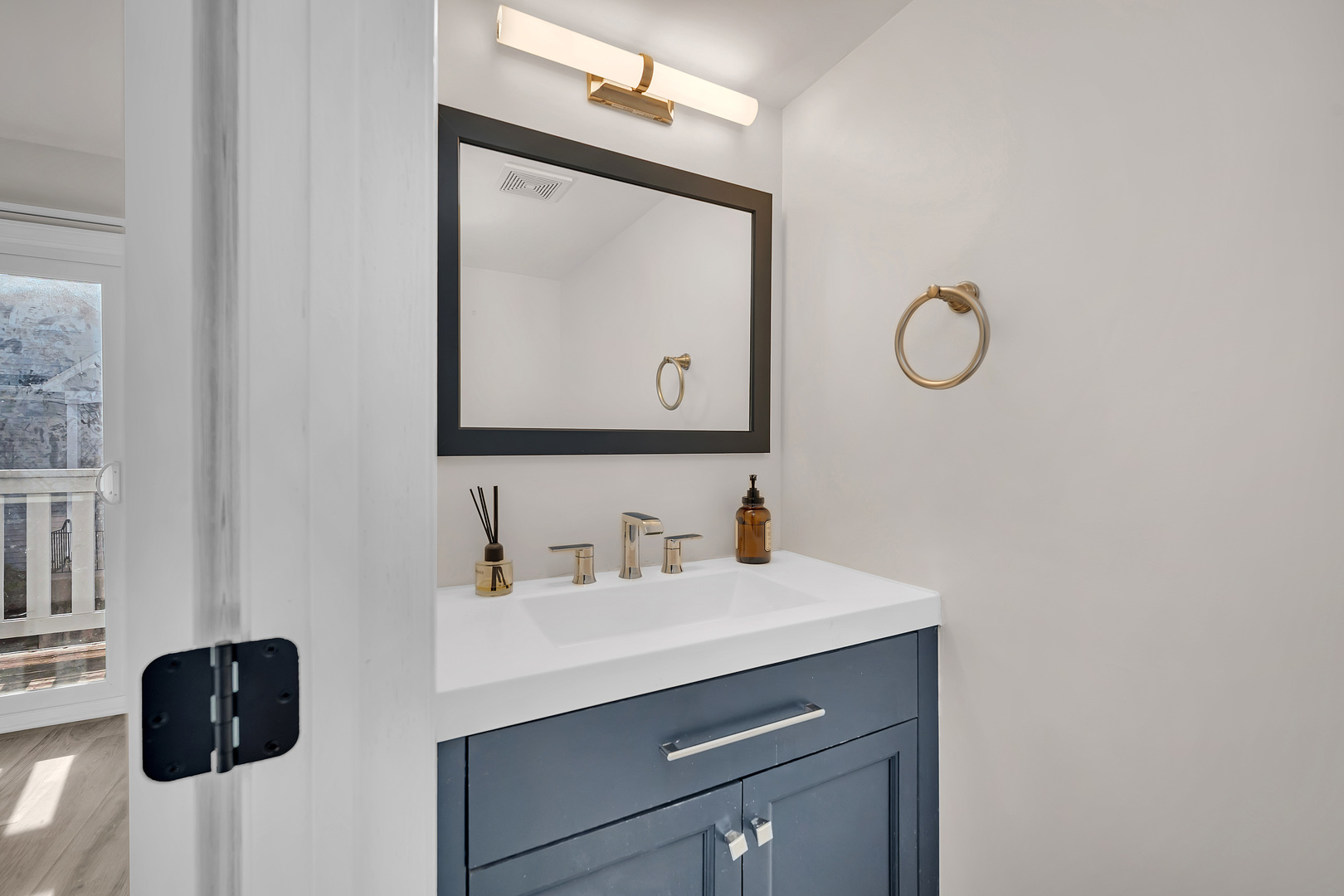 2808 SHELLY Lane, Aurora, IL 60504