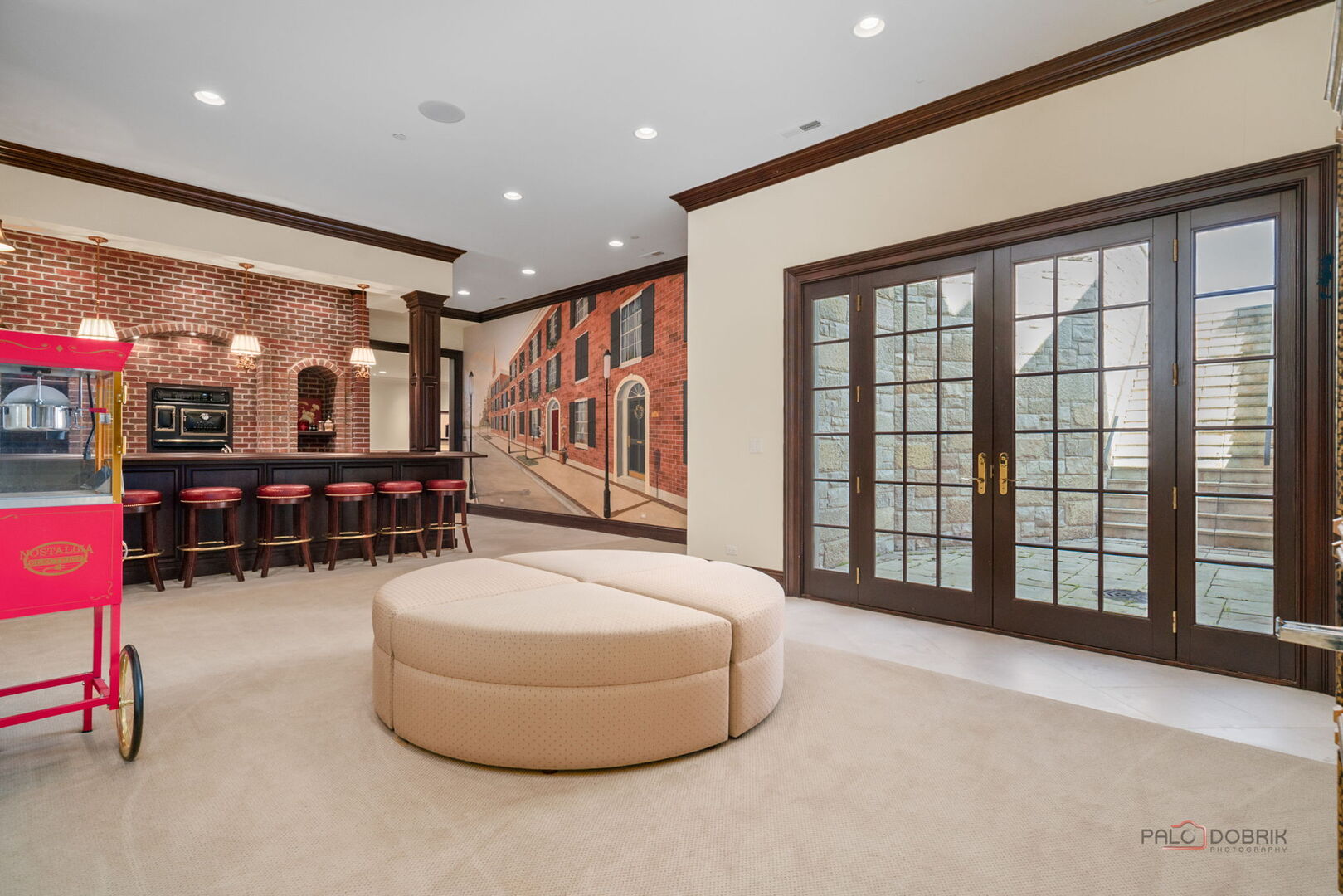 93 Hawley Woods Road, Barrington, IL 60010