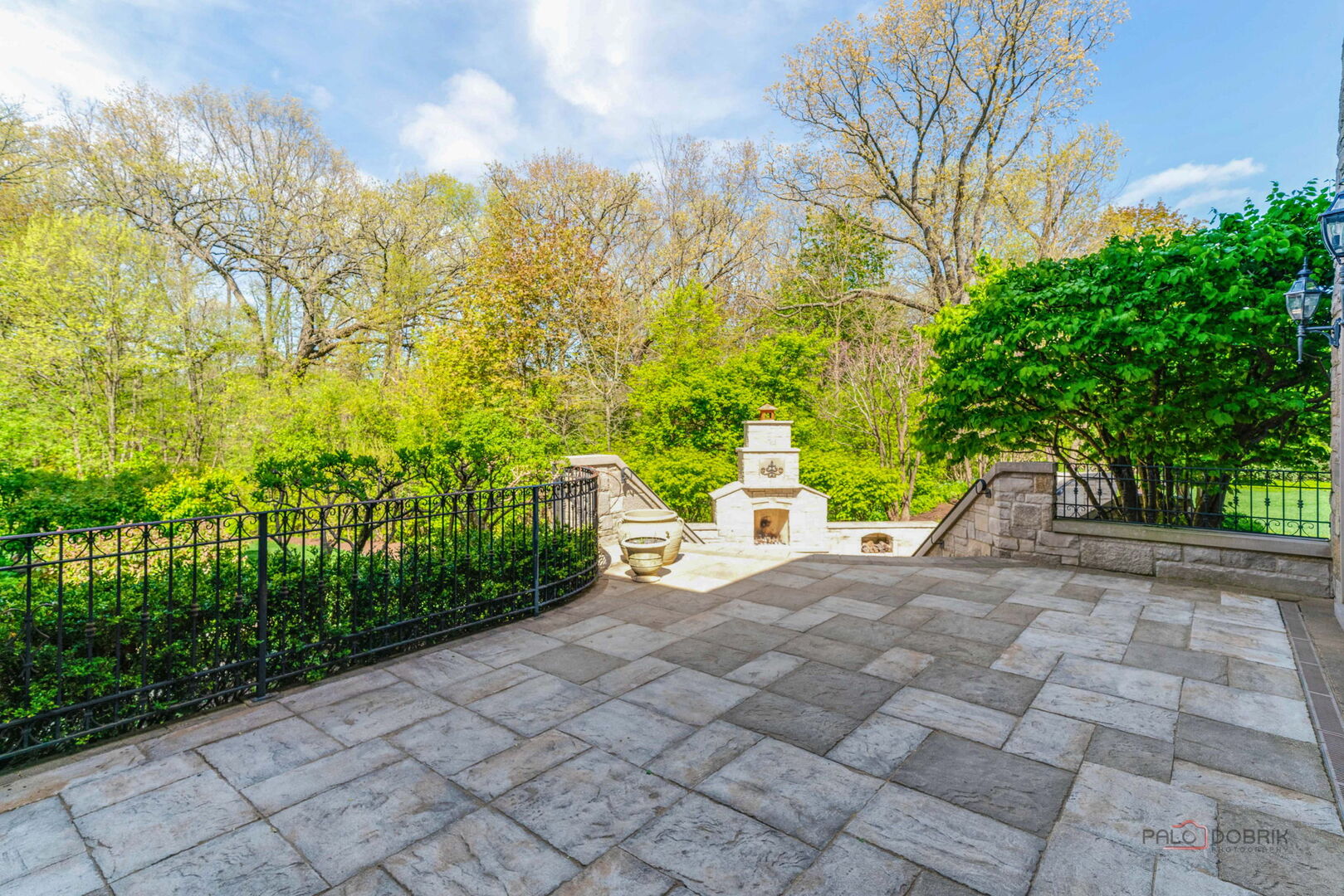 93 Hawley Woods Road, Barrington, IL 60010