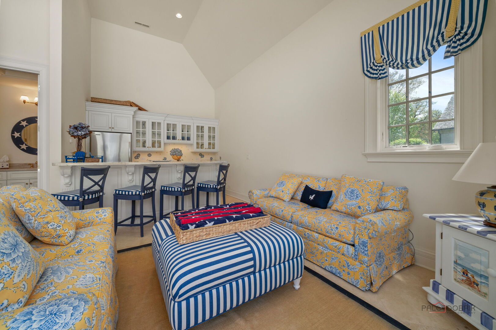 93 Hawley Woods Road, Barrington, IL 60010