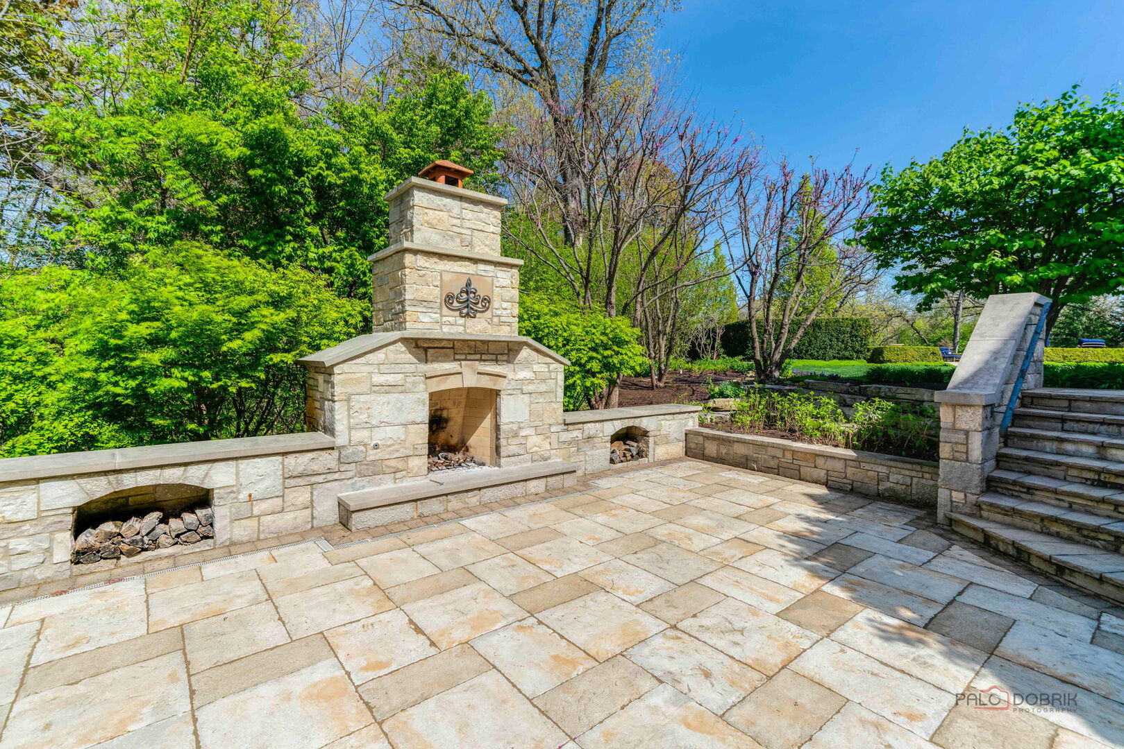 93 Hawley Woods Road, Barrington, IL 60010