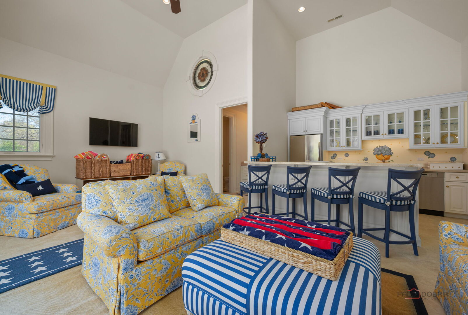 93 Hawley Woods Road, Barrington, IL 60010