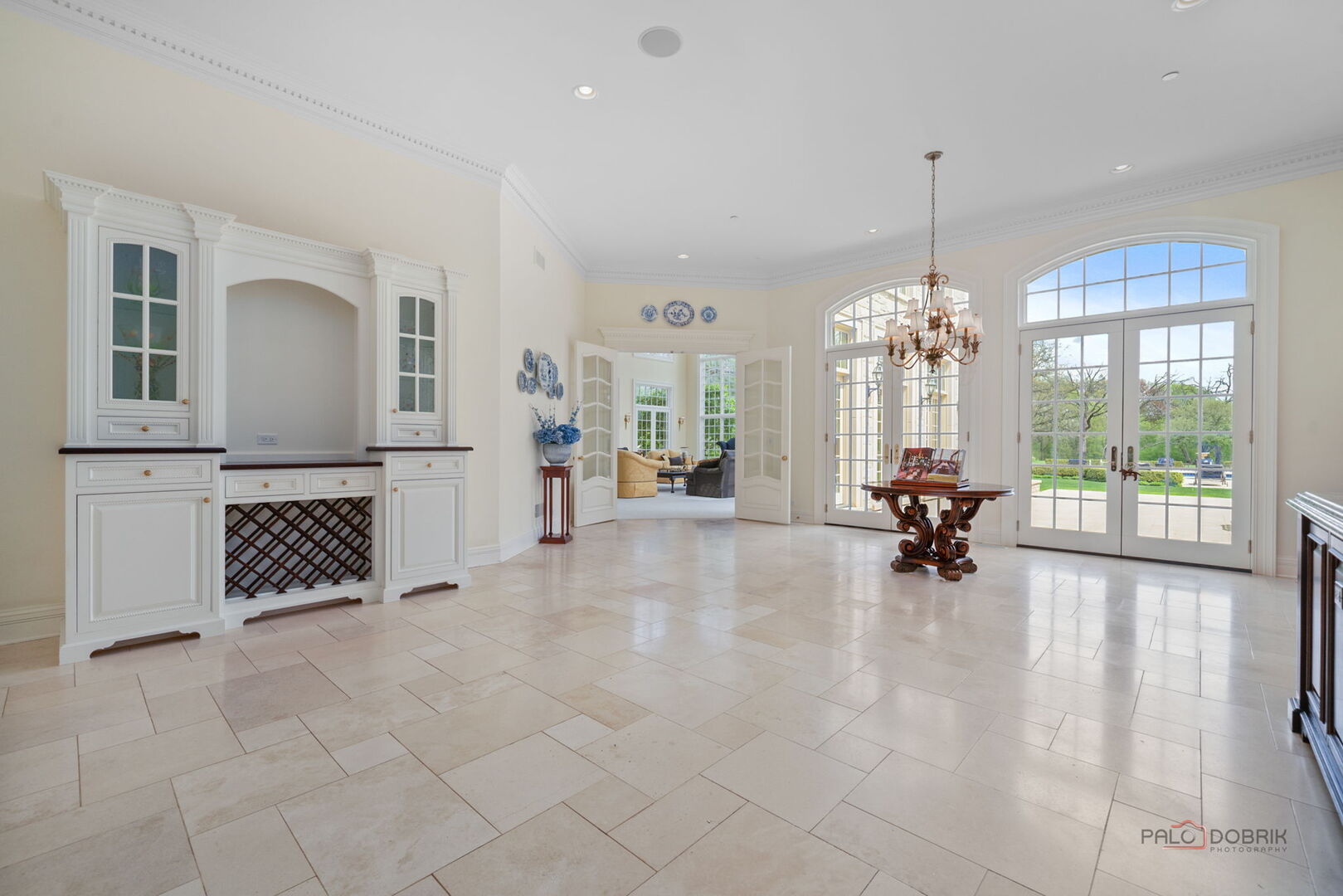 93 Hawley Woods Road, Barrington, IL 60010