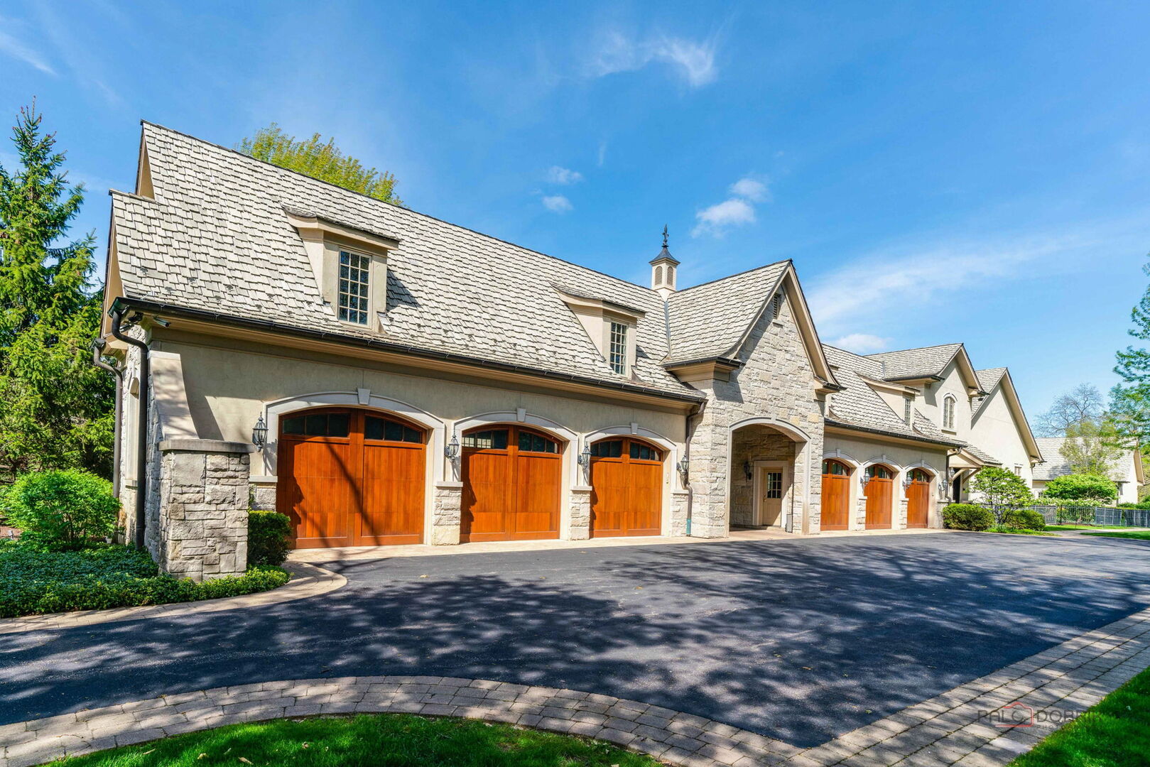 93 Hawley Woods Road, Barrington, IL 60010