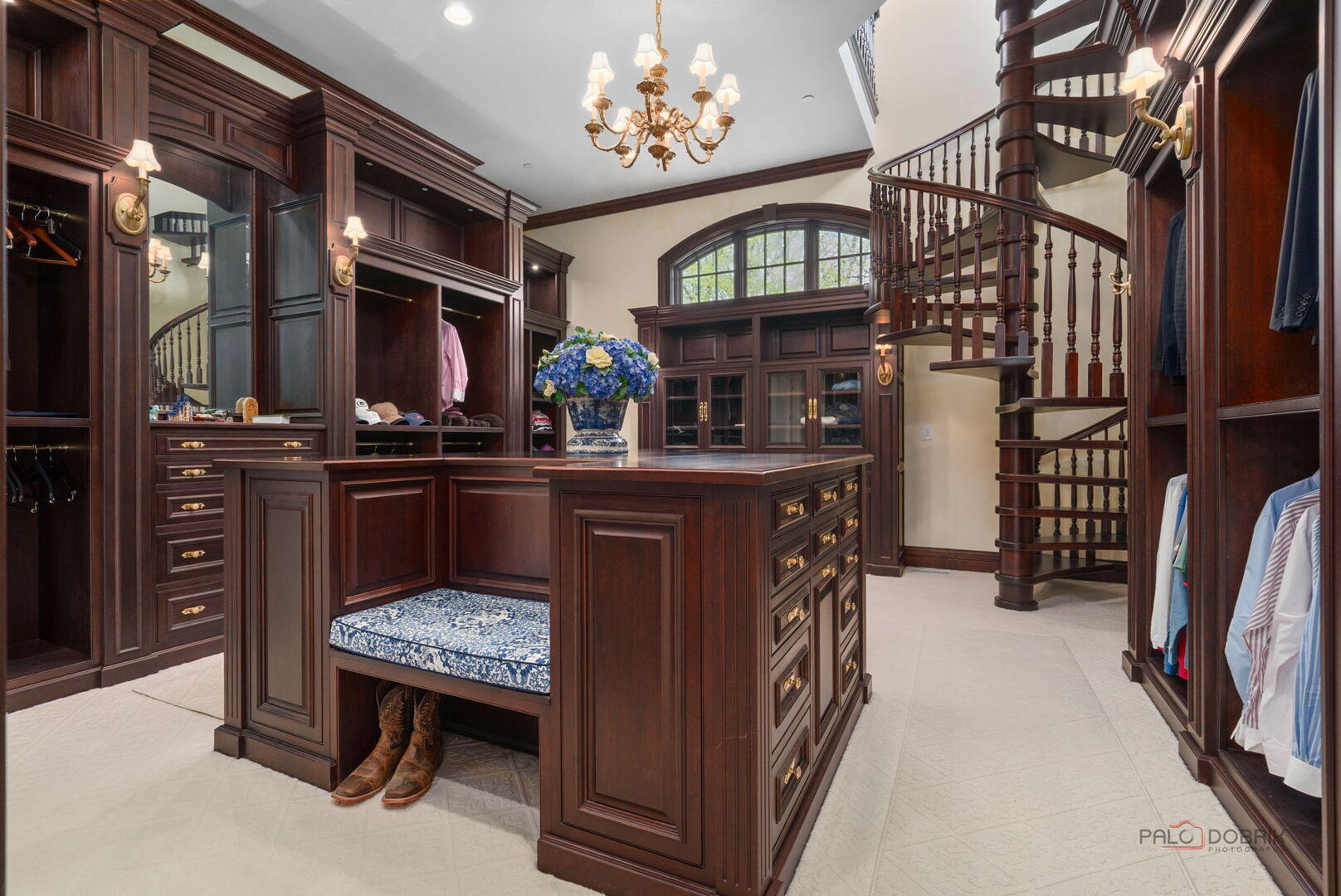 93 Hawley Woods Road, Barrington, IL 60010