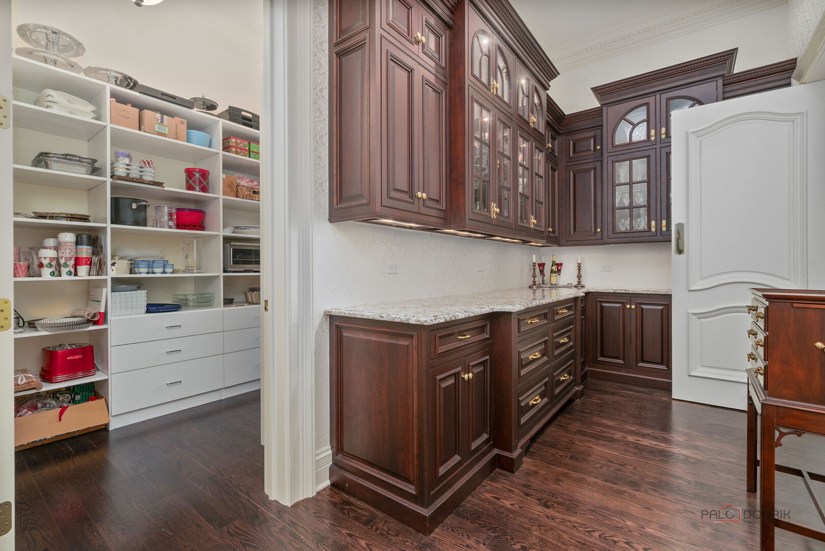 93 Hawley Woods Road, Barrington, IL 60010