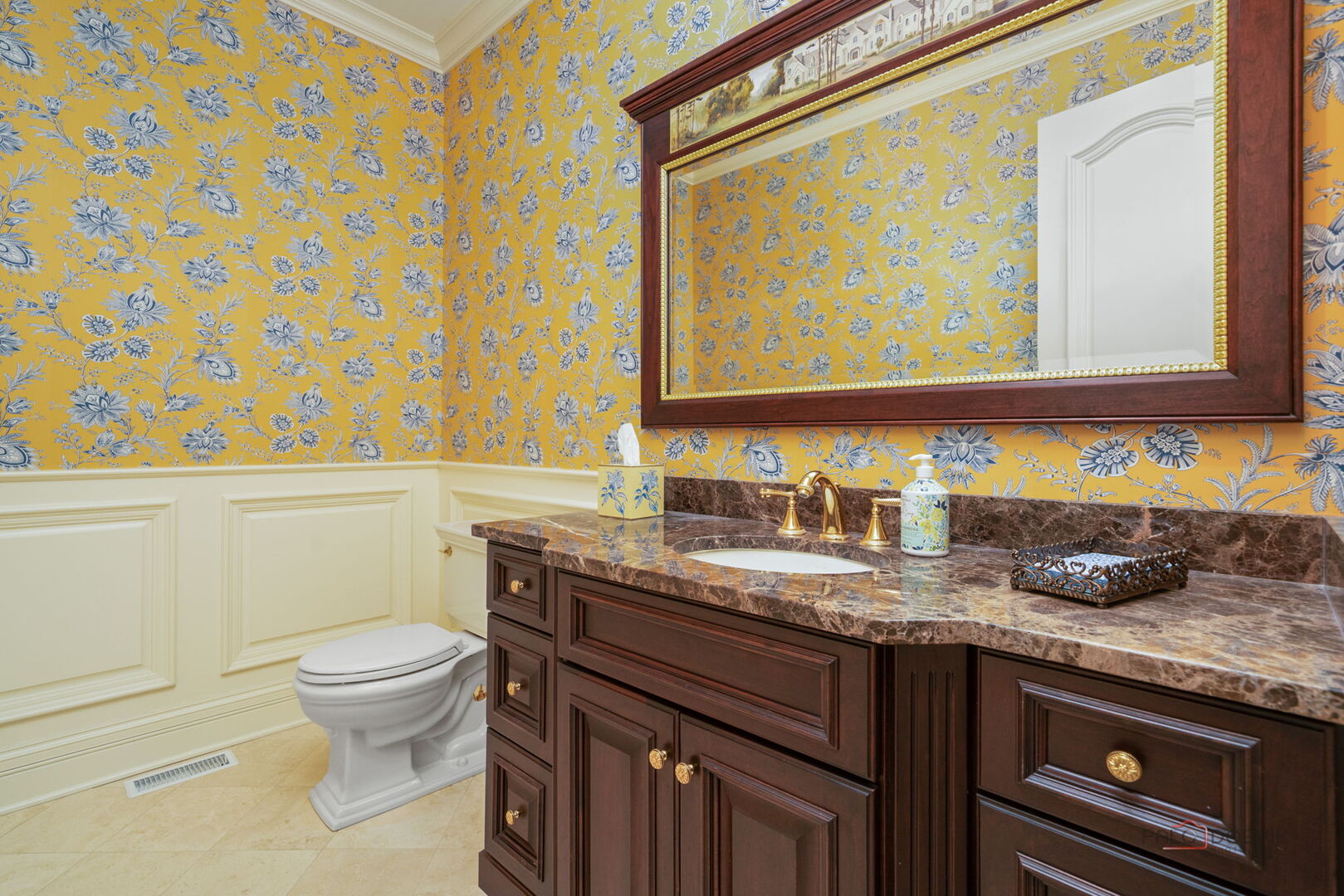 93 Hawley Woods Road, Barrington, IL 60010