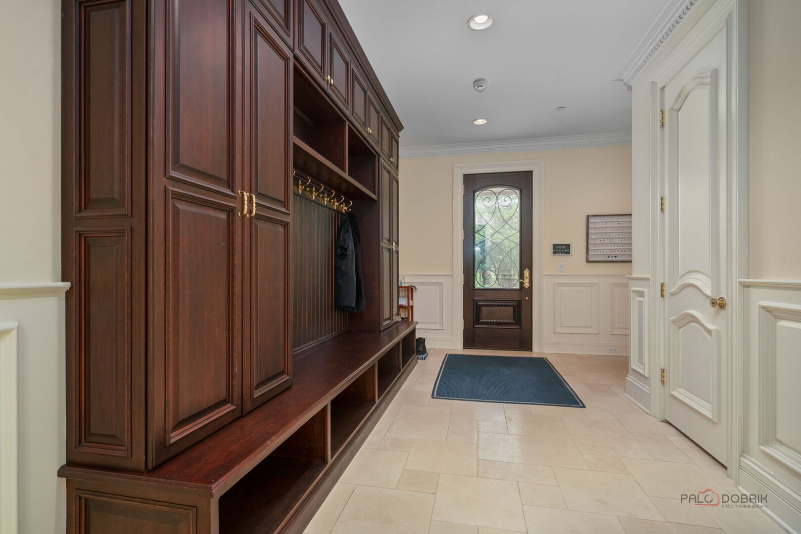 93 Hawley Woods Road, Barrington, IL 60010