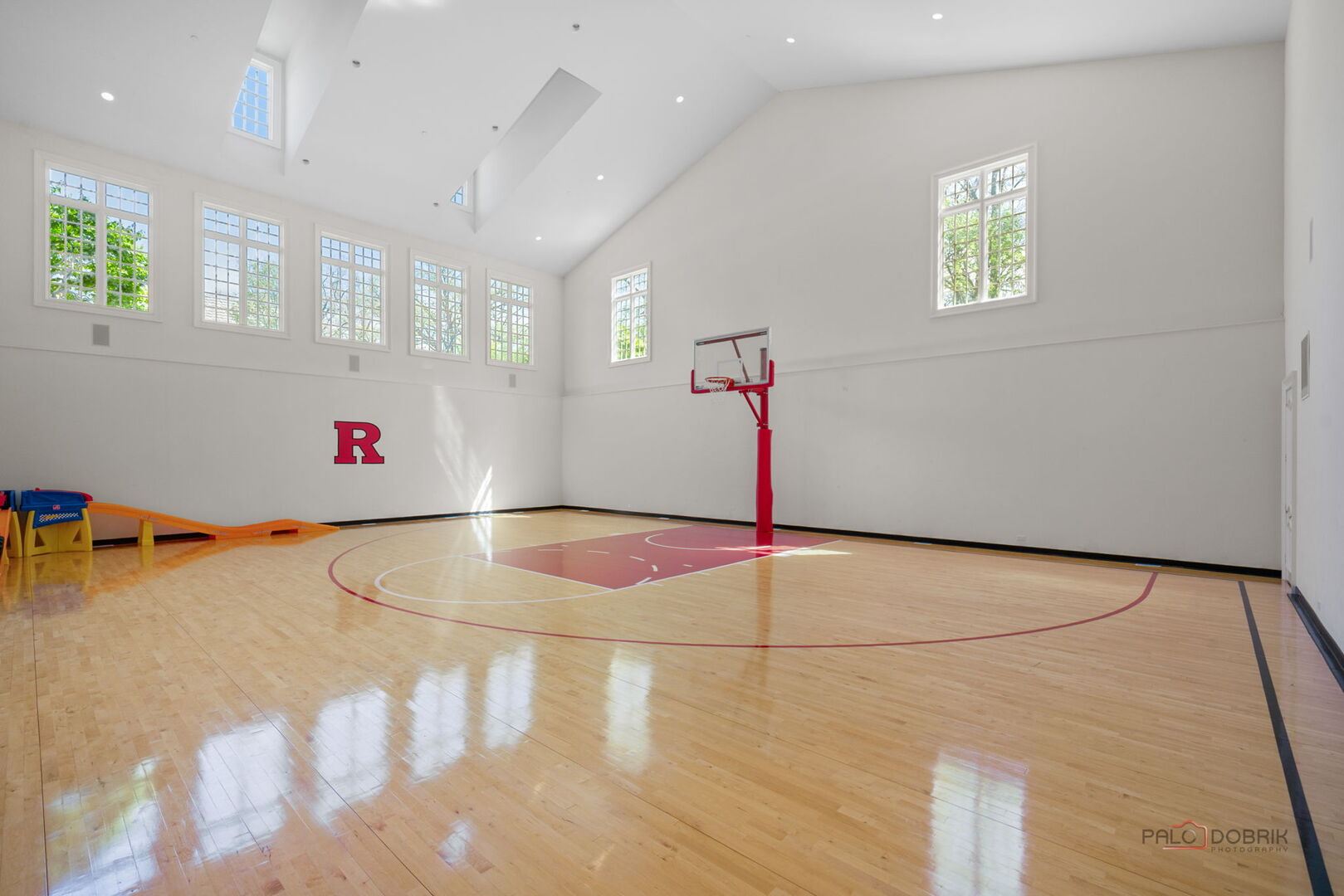 93 Hawley Woods Road, Barrington, IL 60010