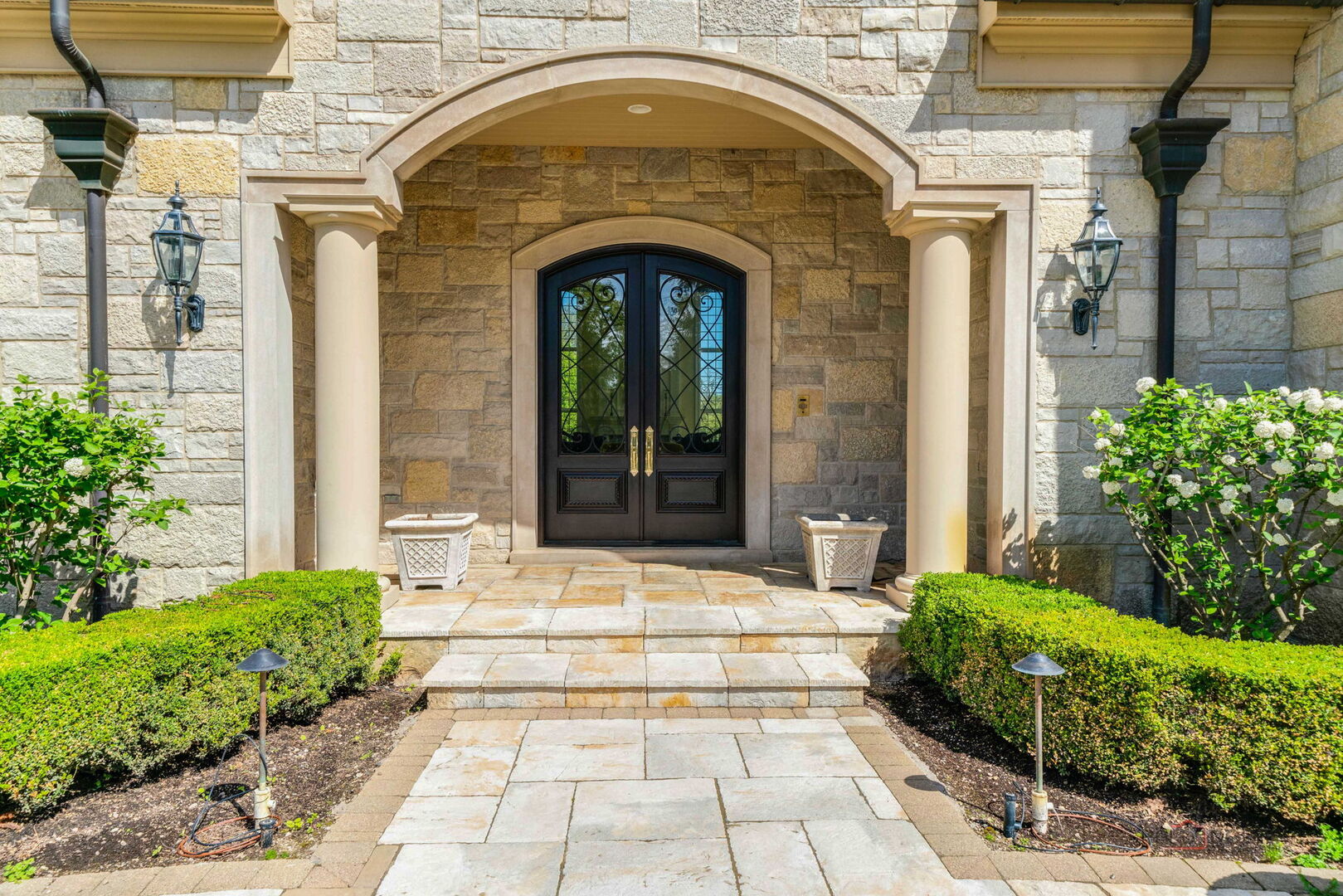 93 Hawley Woods Road, Barrington, IL 60010