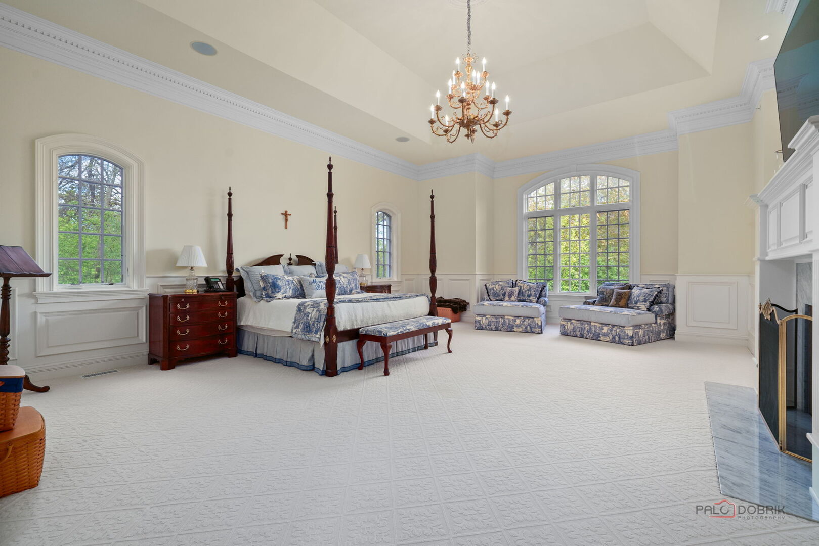 93 Hawley Woods Road, Barrington, IL 60010