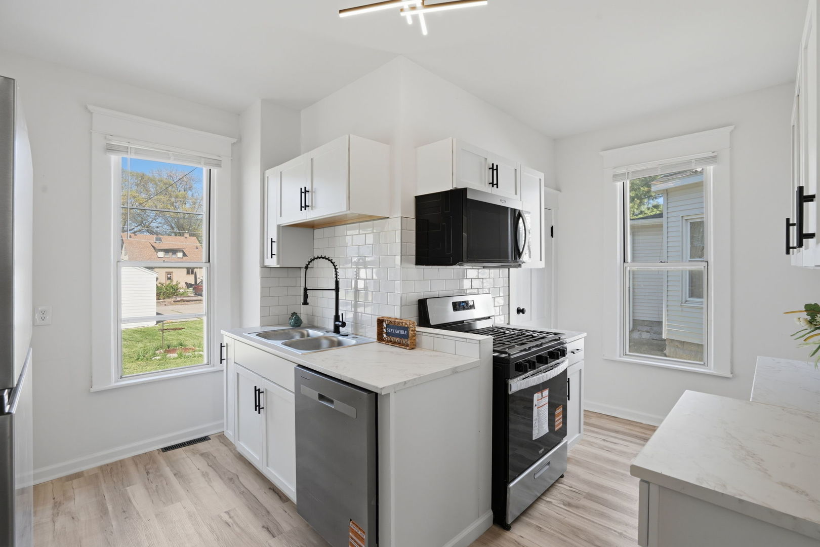 1927 14th Street, Moline, IL 61265