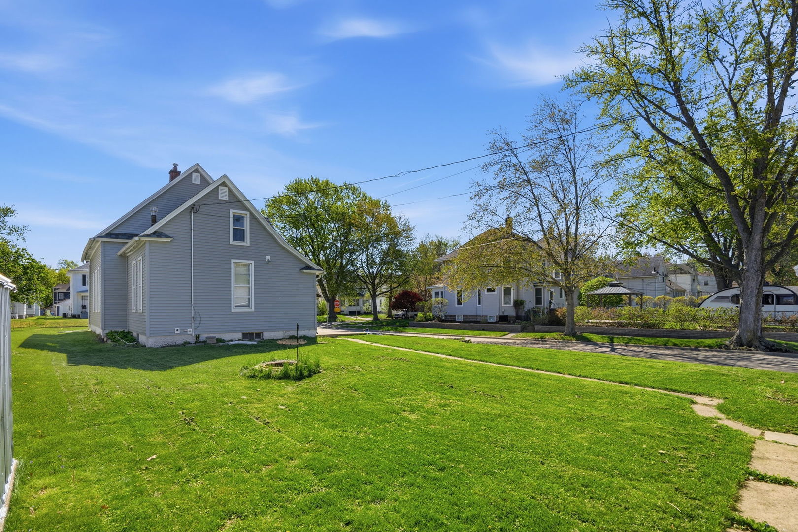 1927 14th Street, Moline, IL 61265