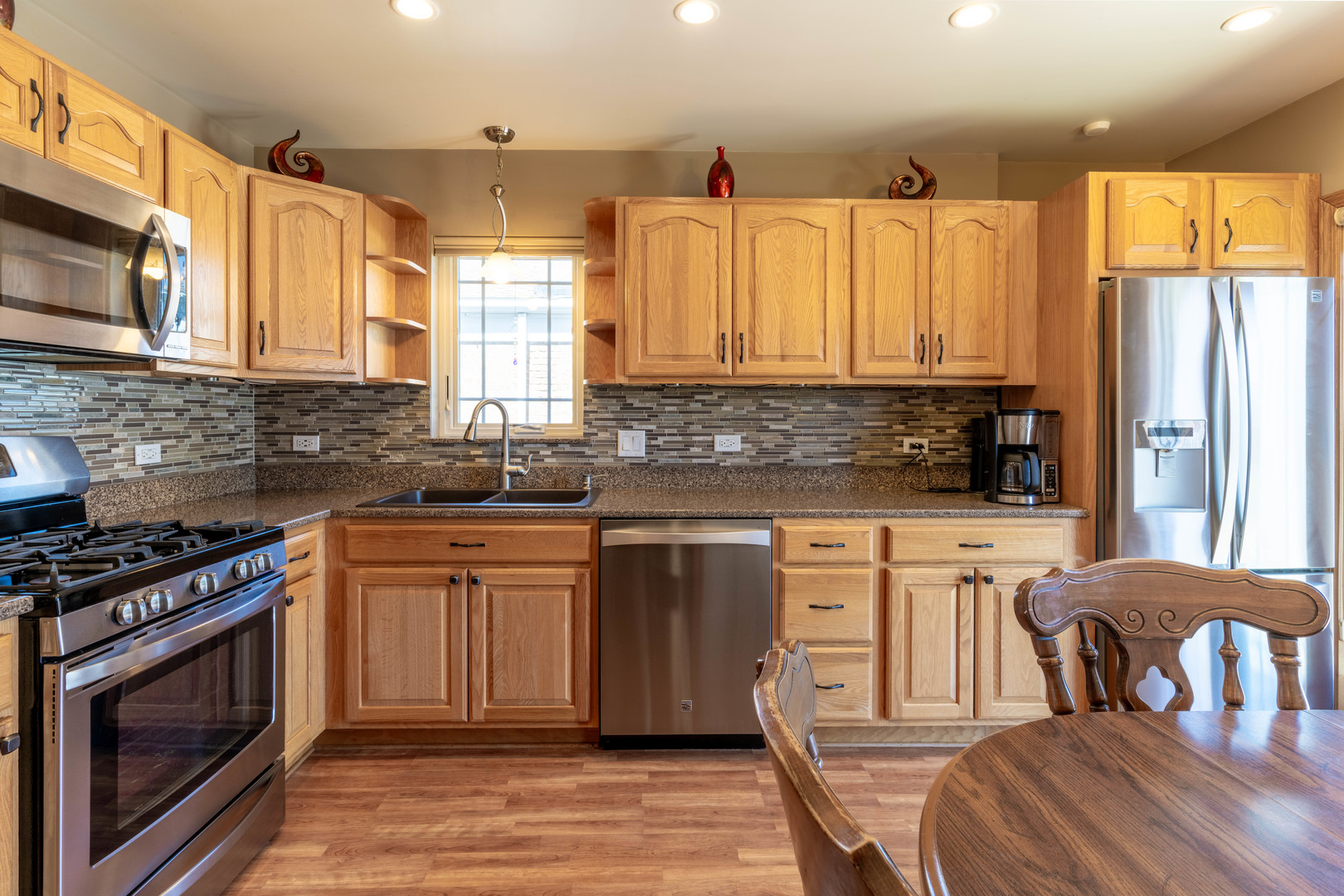 5149 S Sayre Avenue, Chicago, IL 60638