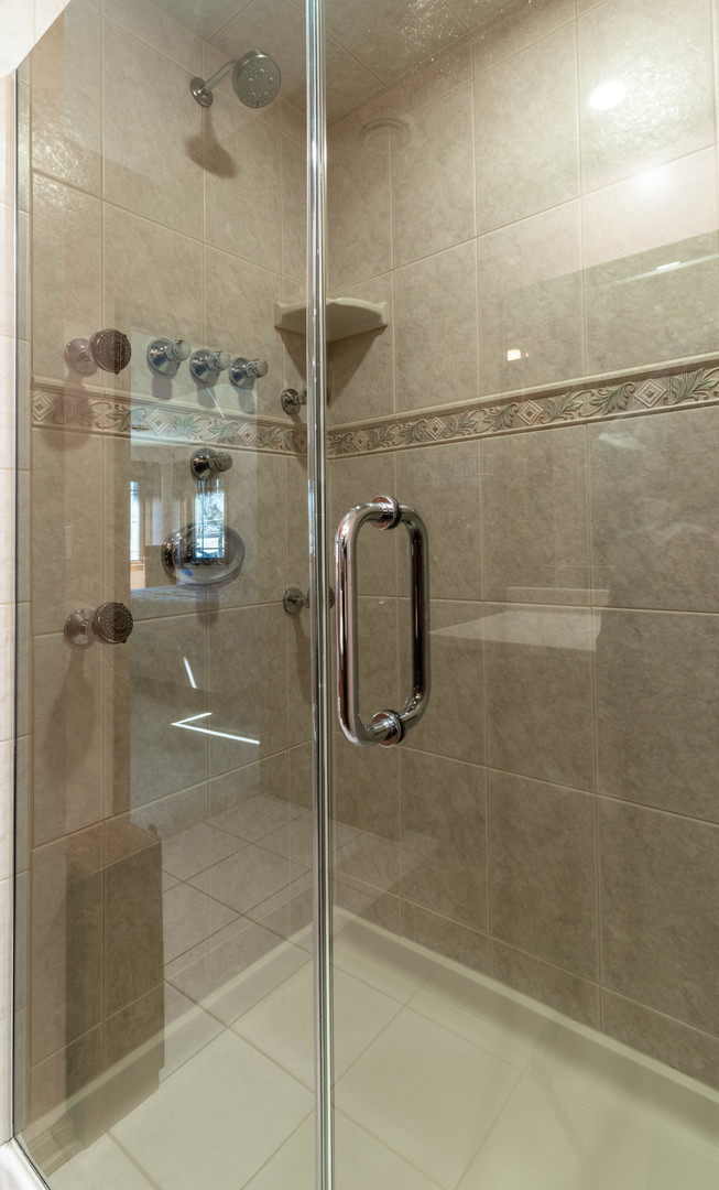 5149 S Sayre Avenue, Chicago, IL 60638