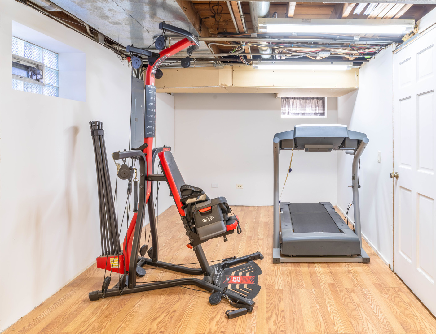 5149 S Sayre Avenue, Chicago, IL 60638