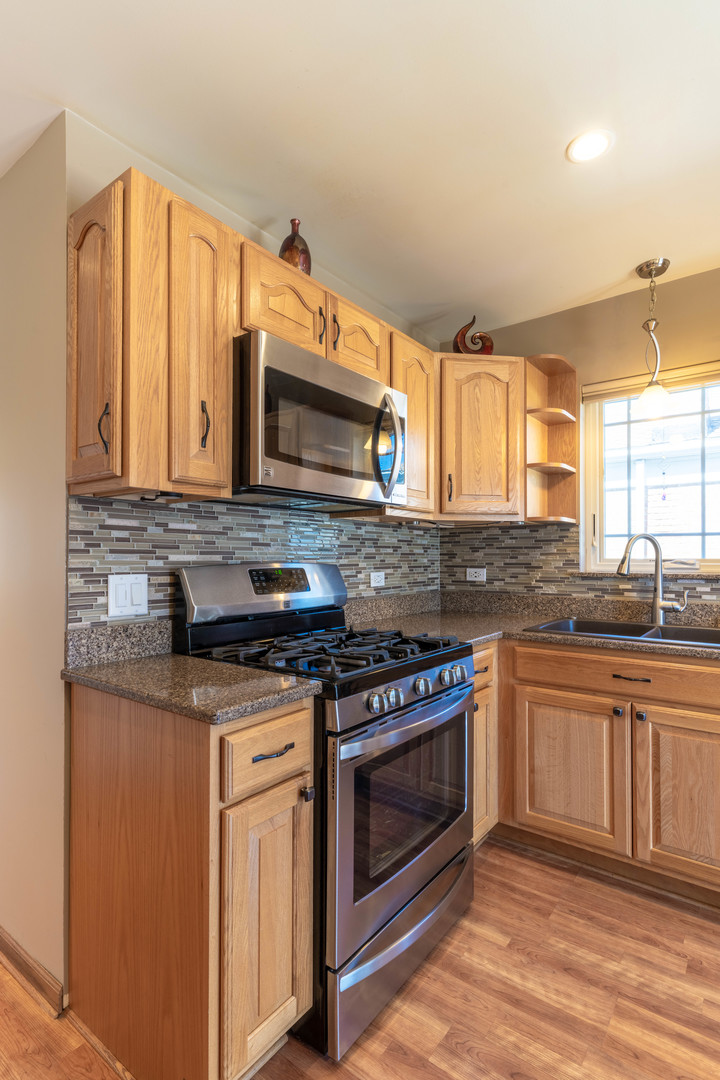 5149 S Sayre Avenue, Chicago, IL 60638