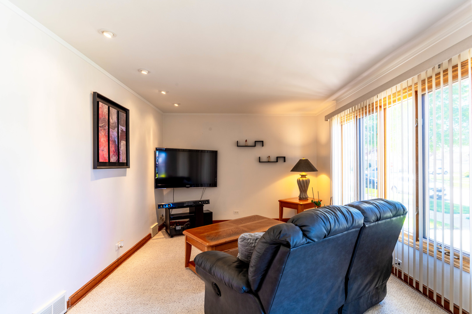 5149 S Sayre Avenue, Chicago, IL 60638