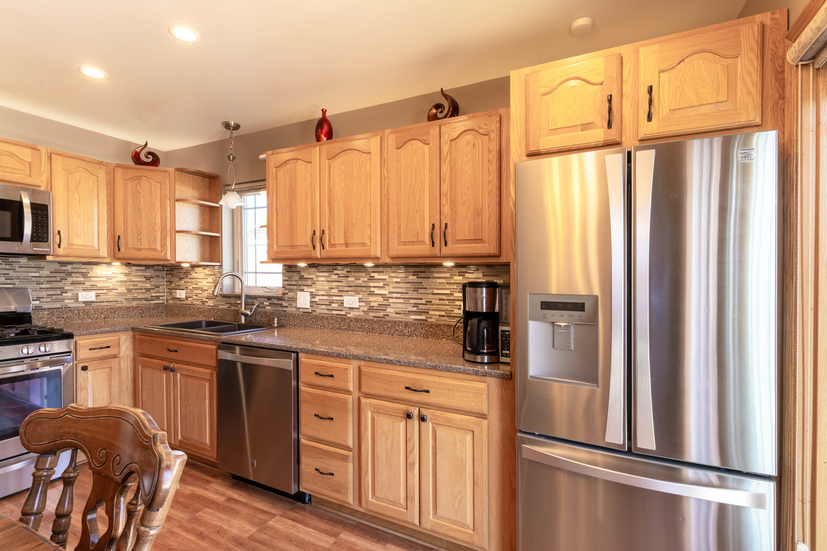 5149 S Sayre Avenue, Chicago, IL 60638