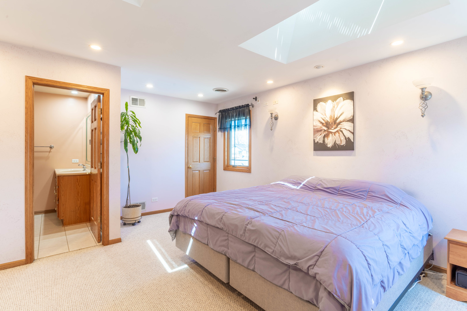 5149 S Sayre Avenue, Chicago, IL 60638