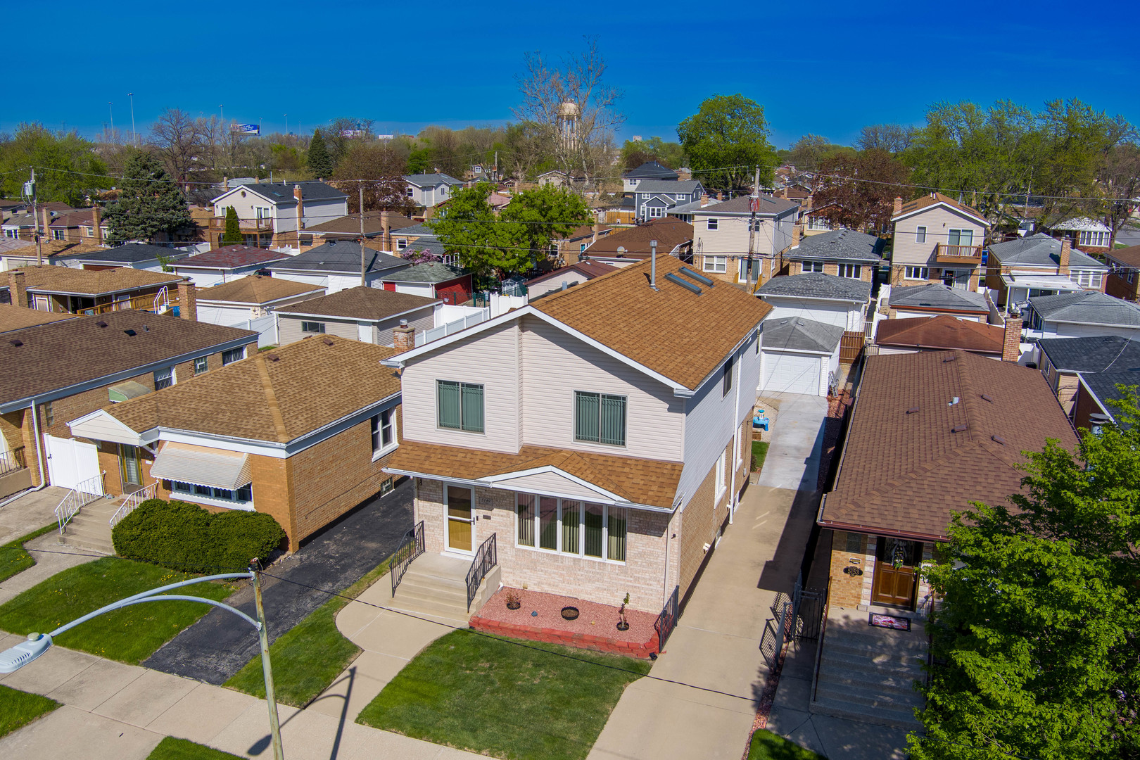 5149 S Sayre Avenue, Chicago, IL 60638